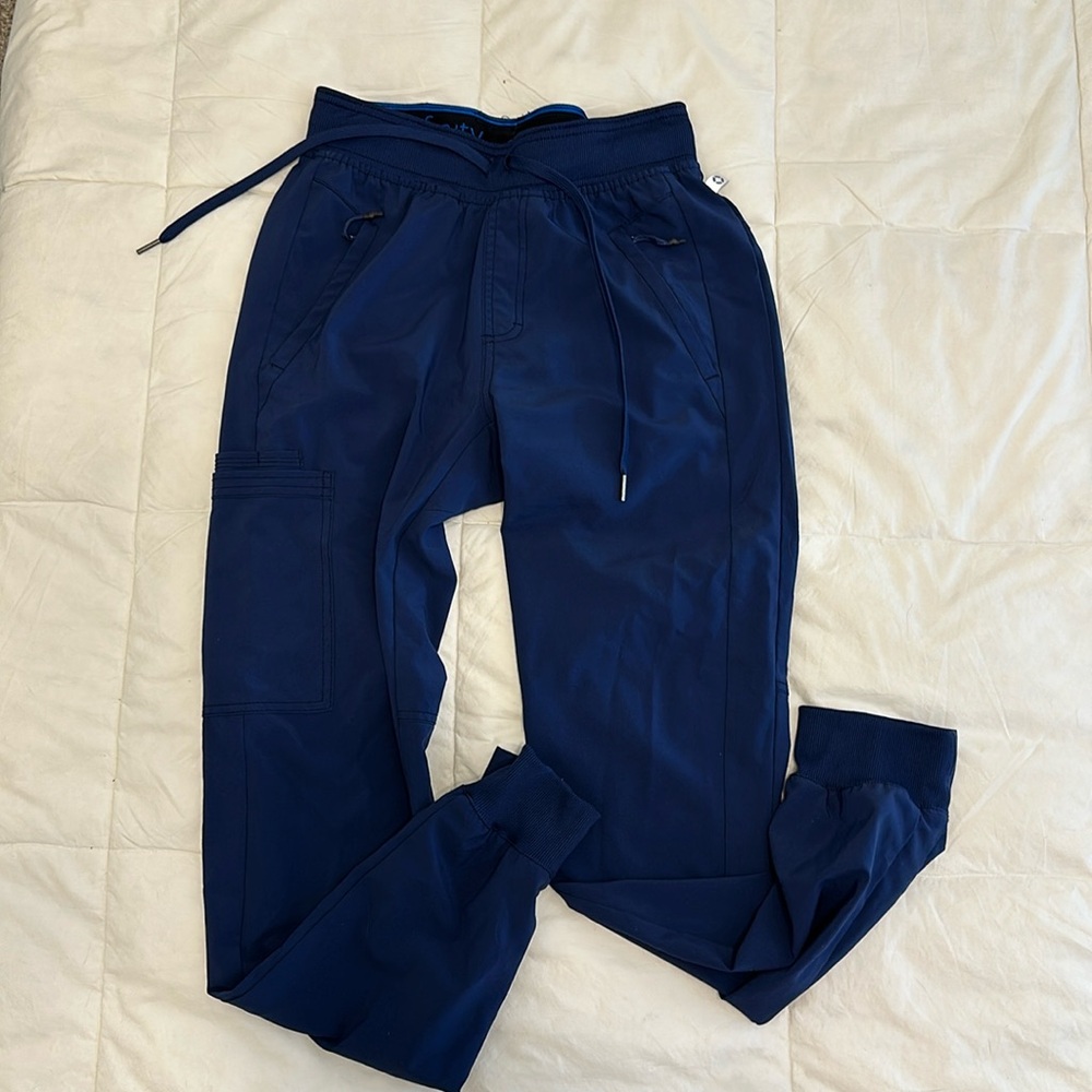 Jogger scrub pants